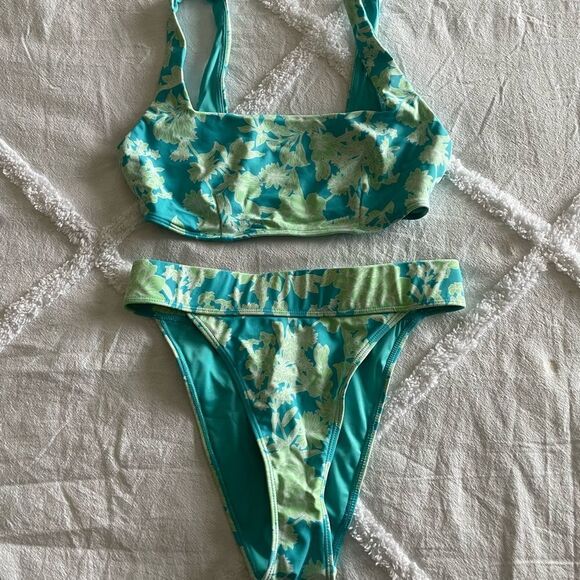 Forever 21 Bikini  - Picture 2 of 3